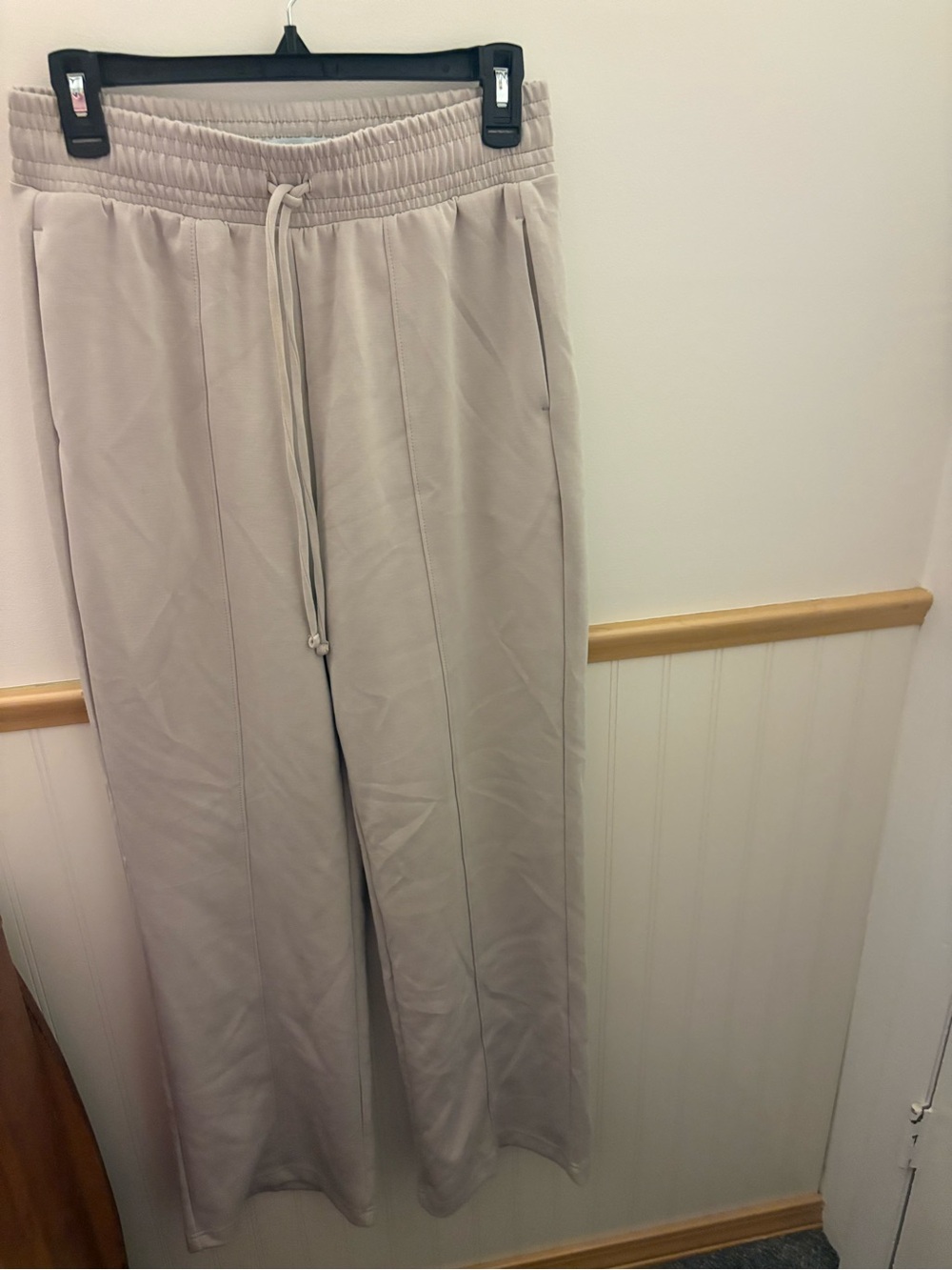 FLX Women’s Wide Leg Pull-On Pants – Size Medium – Taupe